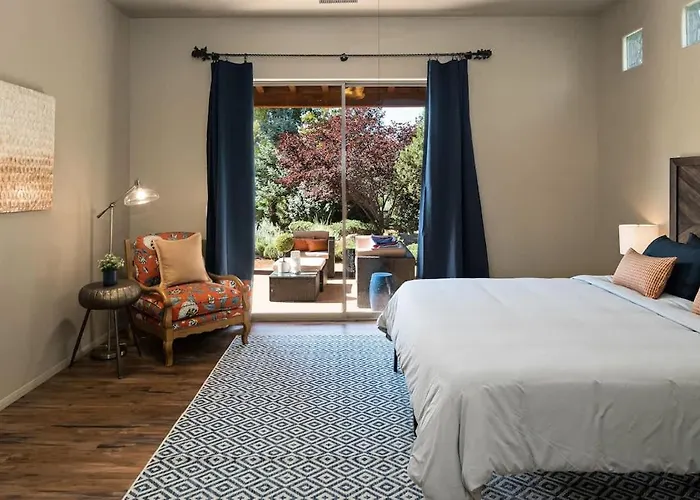 Luxe Design And Amazing Views With Hot Tub For Family Sedona