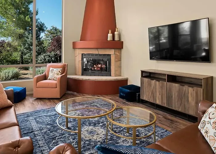 Luxe Design And Amazing Views With Hot Tub For Family Holiday home Sedona