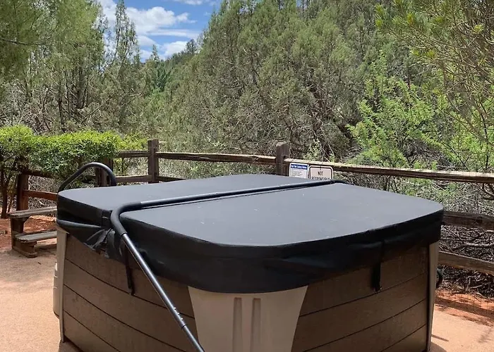 Luxe Design And Amazing Views With Hot Tub For Family Sedona